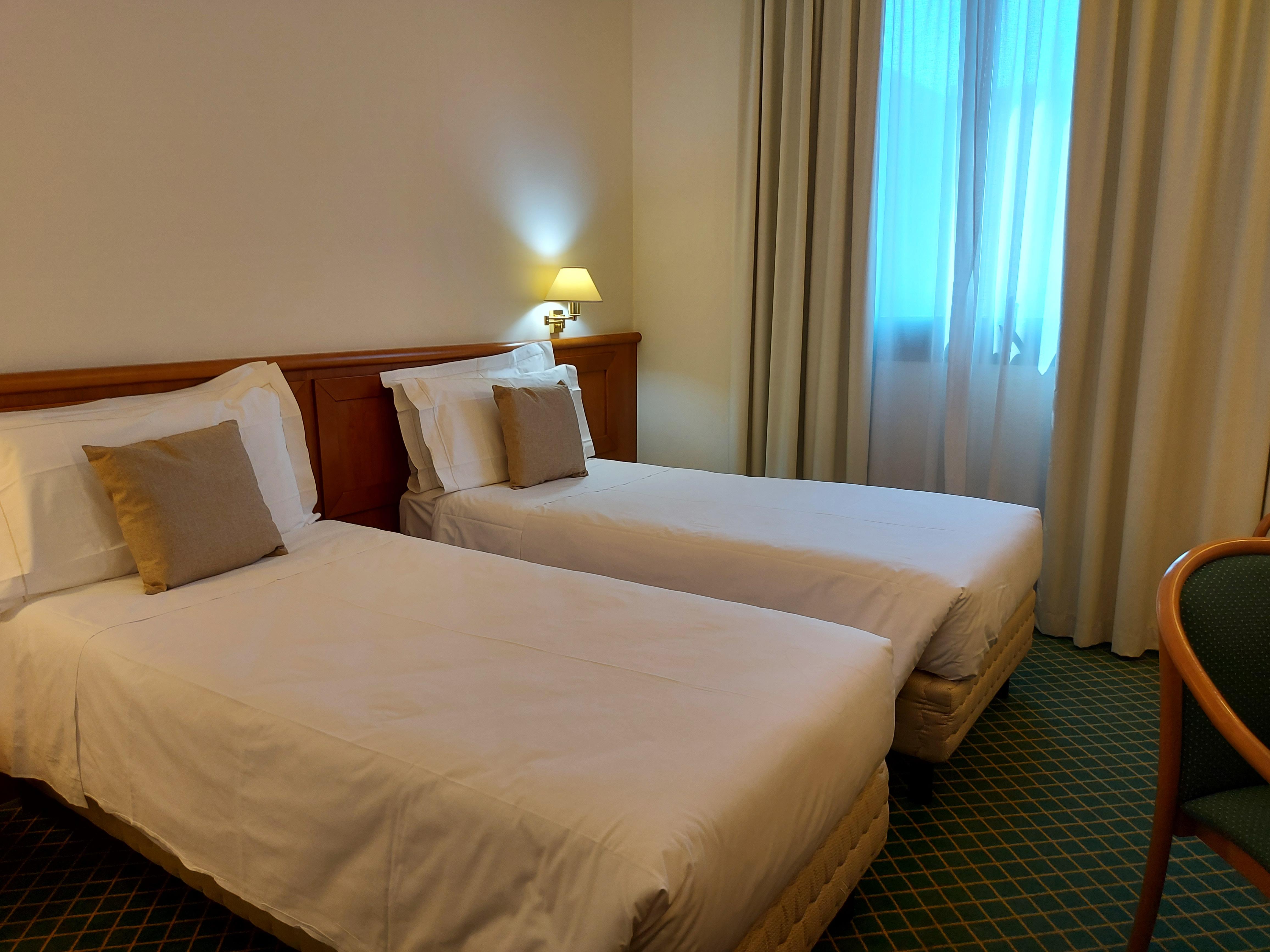 אוצאנו דל'אמיליה Phi Hotel Emilia מראה חיצוני תמונה