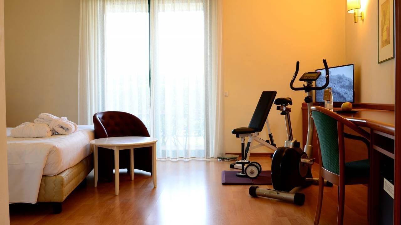 אוצאנו דל'אמיליה Phi Hotel Emilia מראה חיצוני תמונה