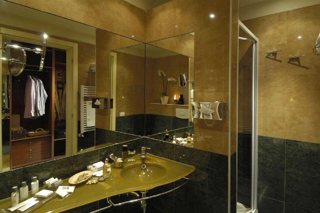 אוצאנו דל'אמיליה Phi Hotel Emilia מראה חיצוני תמונה